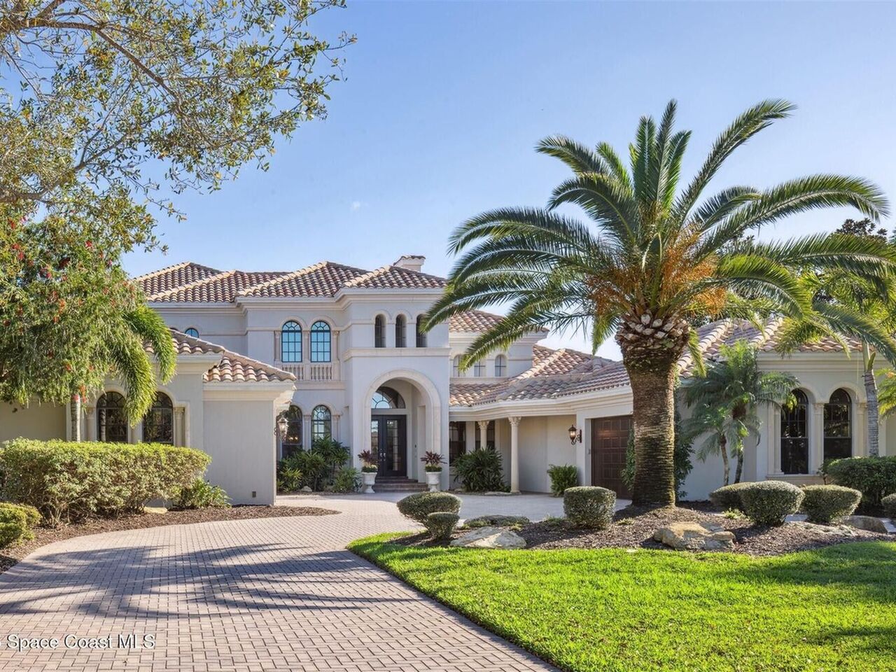 2902 Bellwind Circle