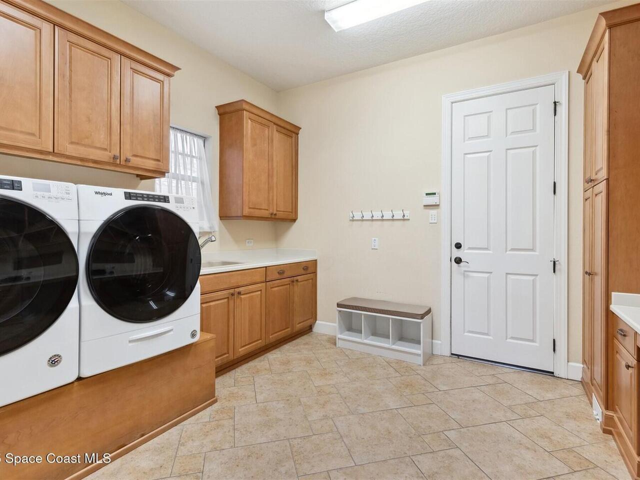 2902 Bellwind Circle