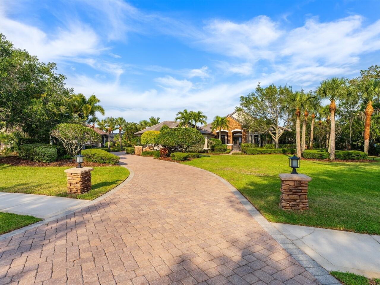 3233 Bellwind Circle