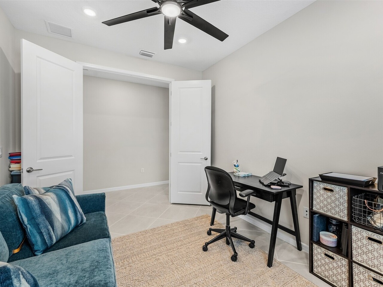 3582 Coastline Lane