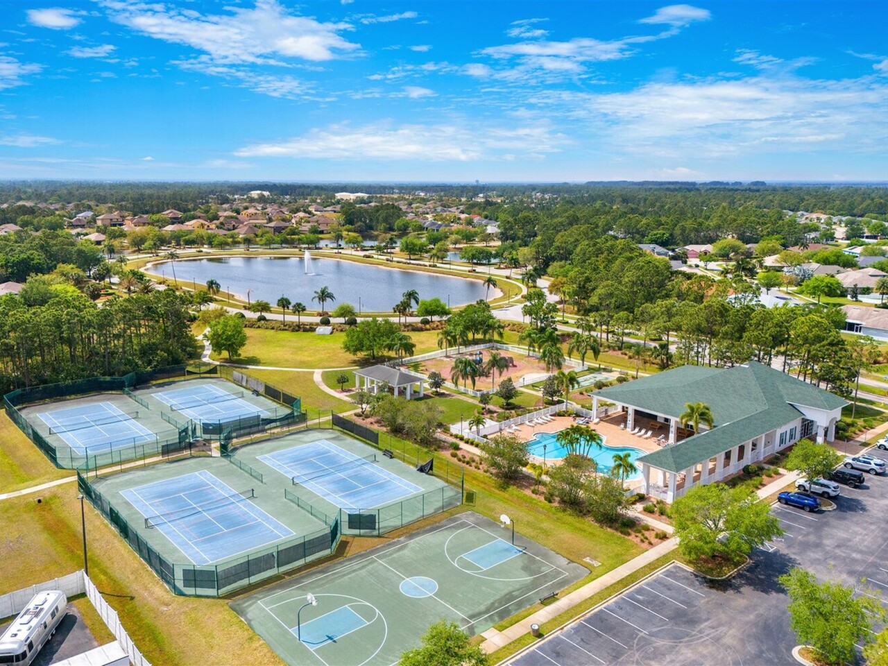 366 Gardendale Cir. SE