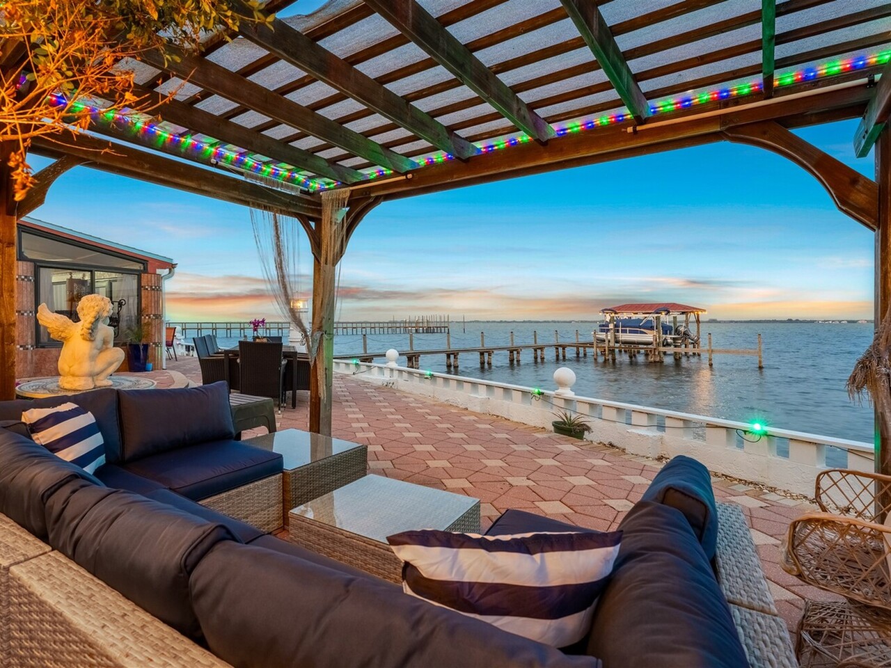 4270 Indian River Drive