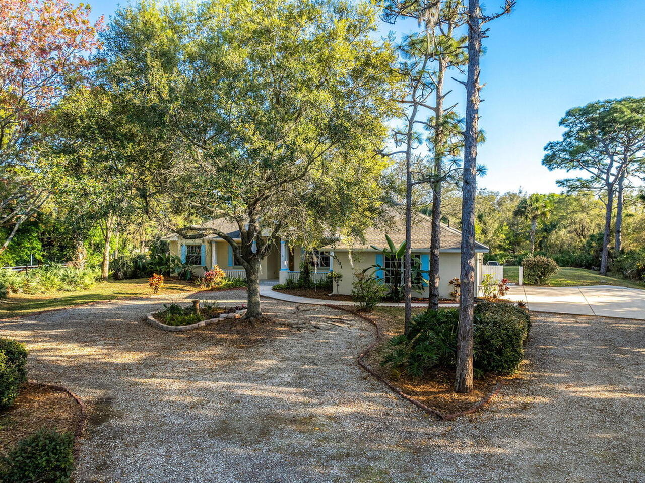 4301 Ligustrum Dr.