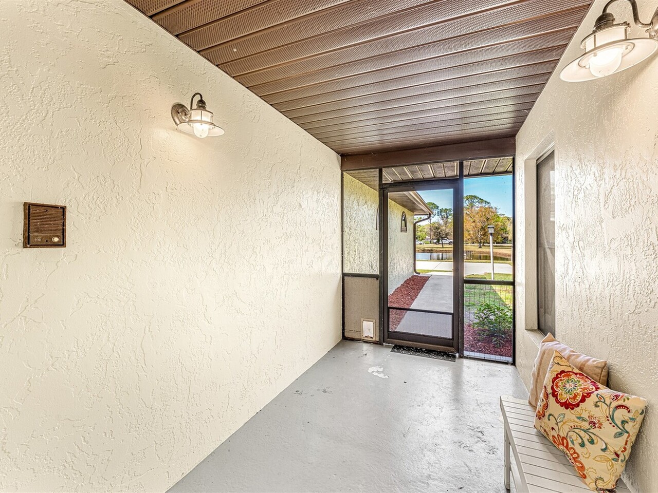 4405 Country Road