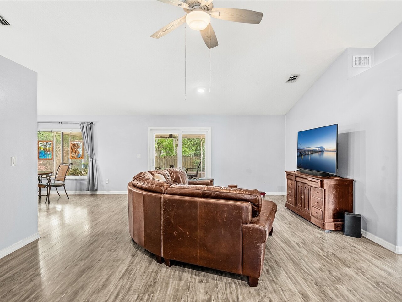 4575 Curtis Boulevard