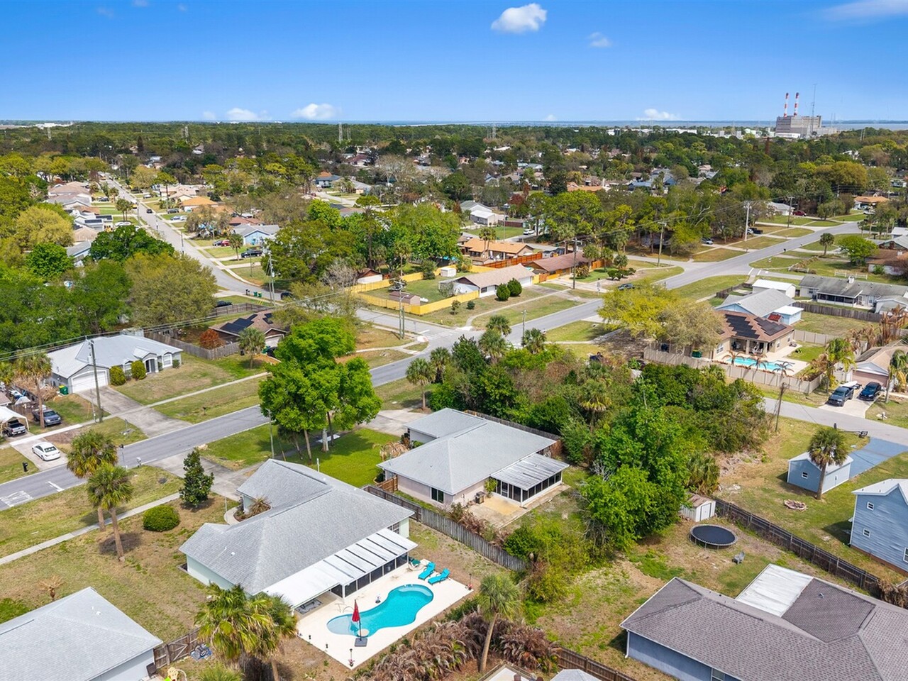 4575 Curtis Boulevard