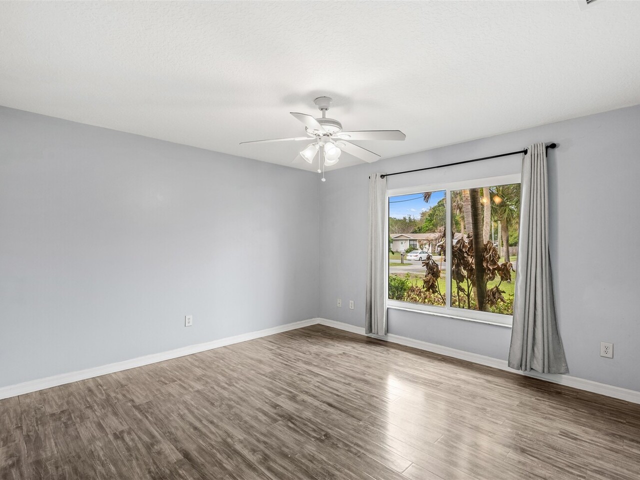 4575 Curtis Boulevard