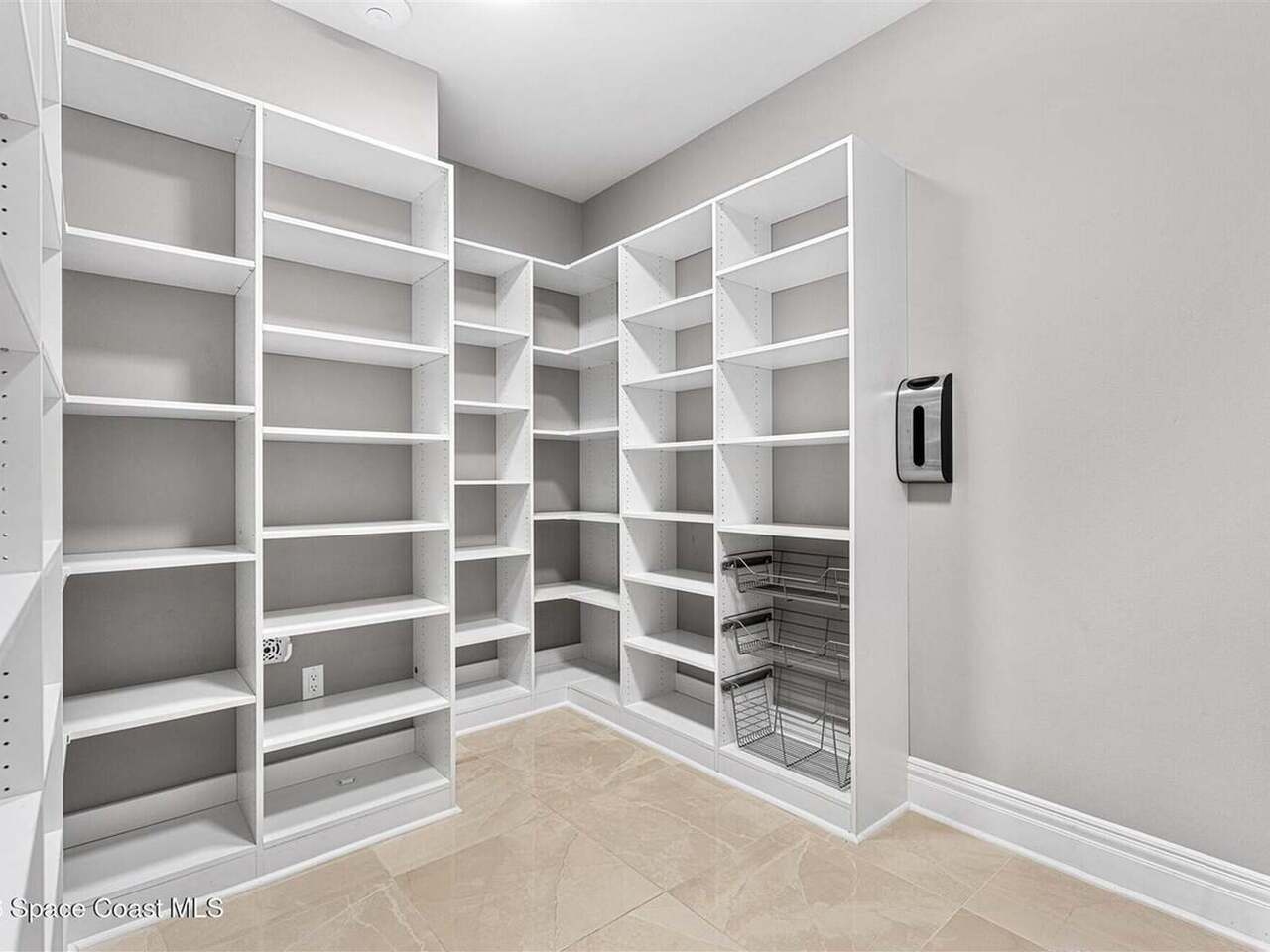 4696 Tea Tree Court