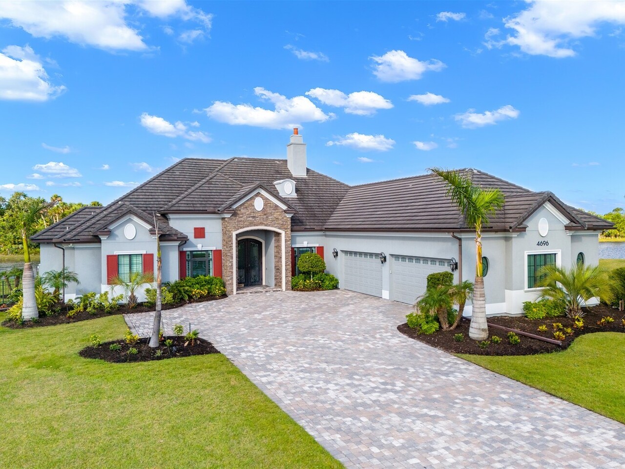 4696 Tea Tree Court