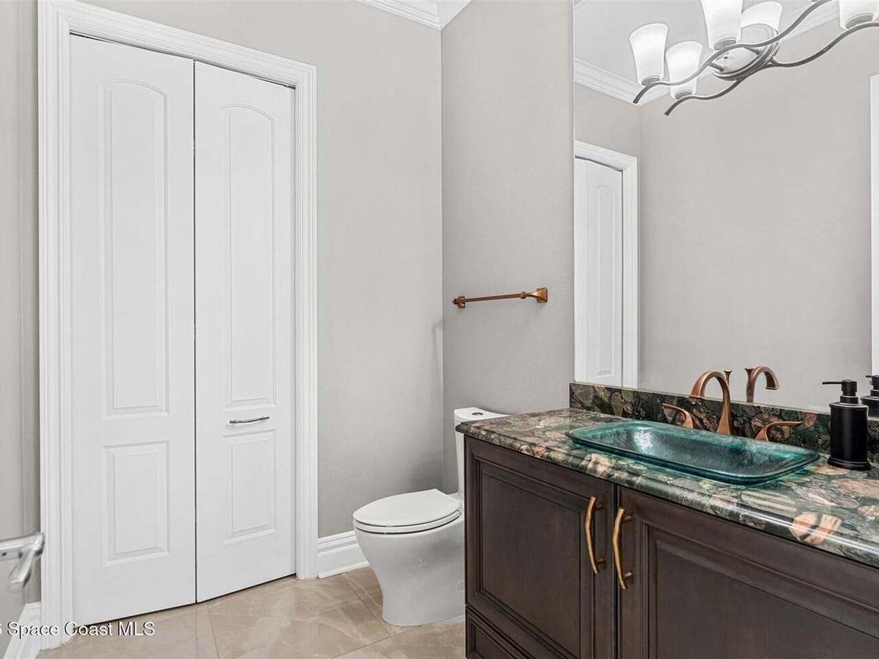 4696 Tea Tree Court