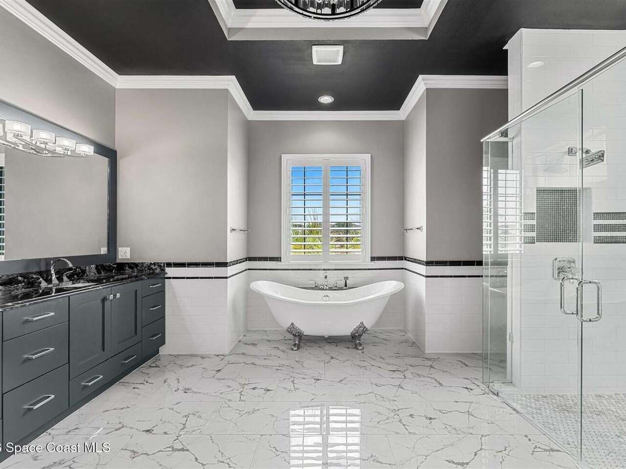 4696 Tea Tree Court