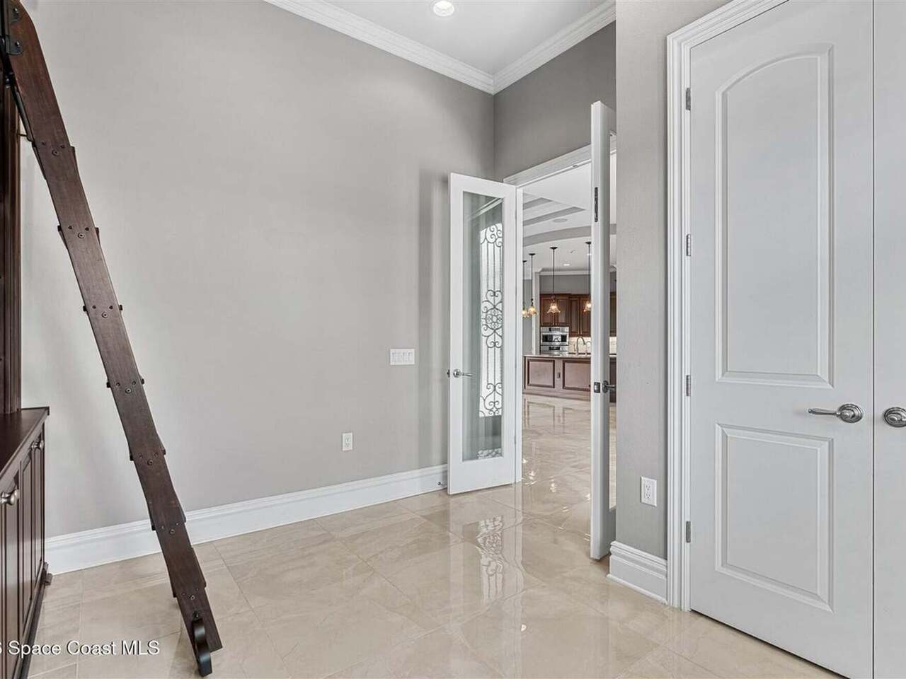 4696 Tea Tree Court