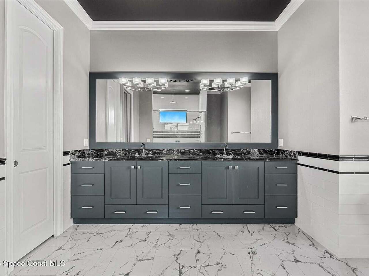 4696 Tea Tree Court