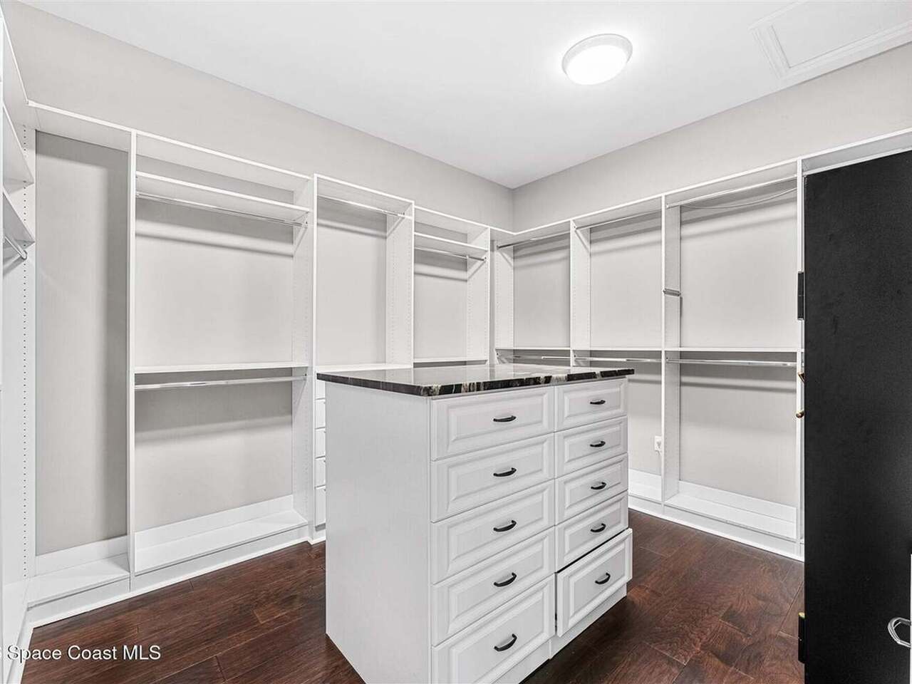 4696 Tea Tree Court