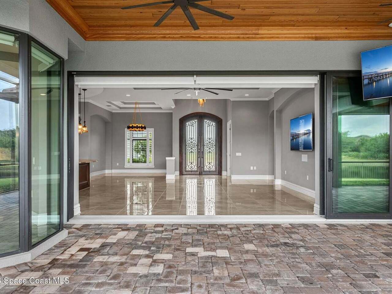 4696 Tea Tree Court