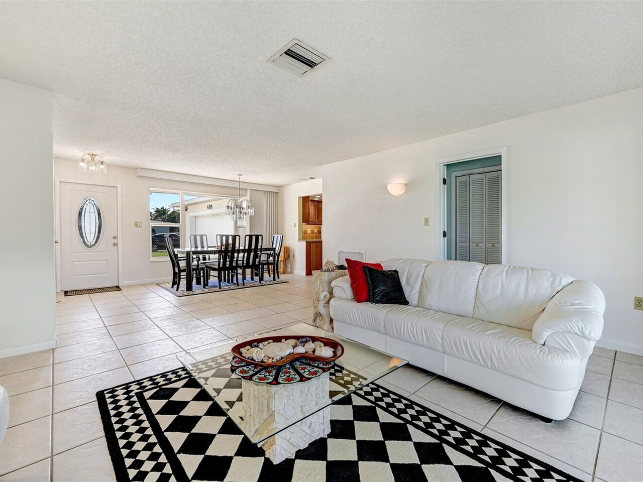 489 Penguin Drive