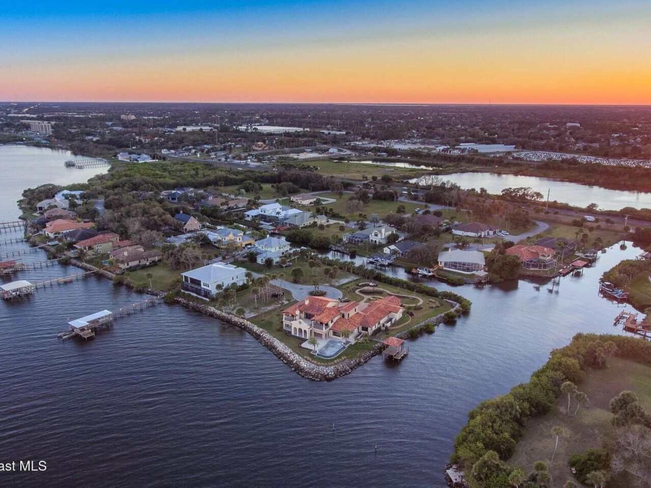 505 Topsail Drive