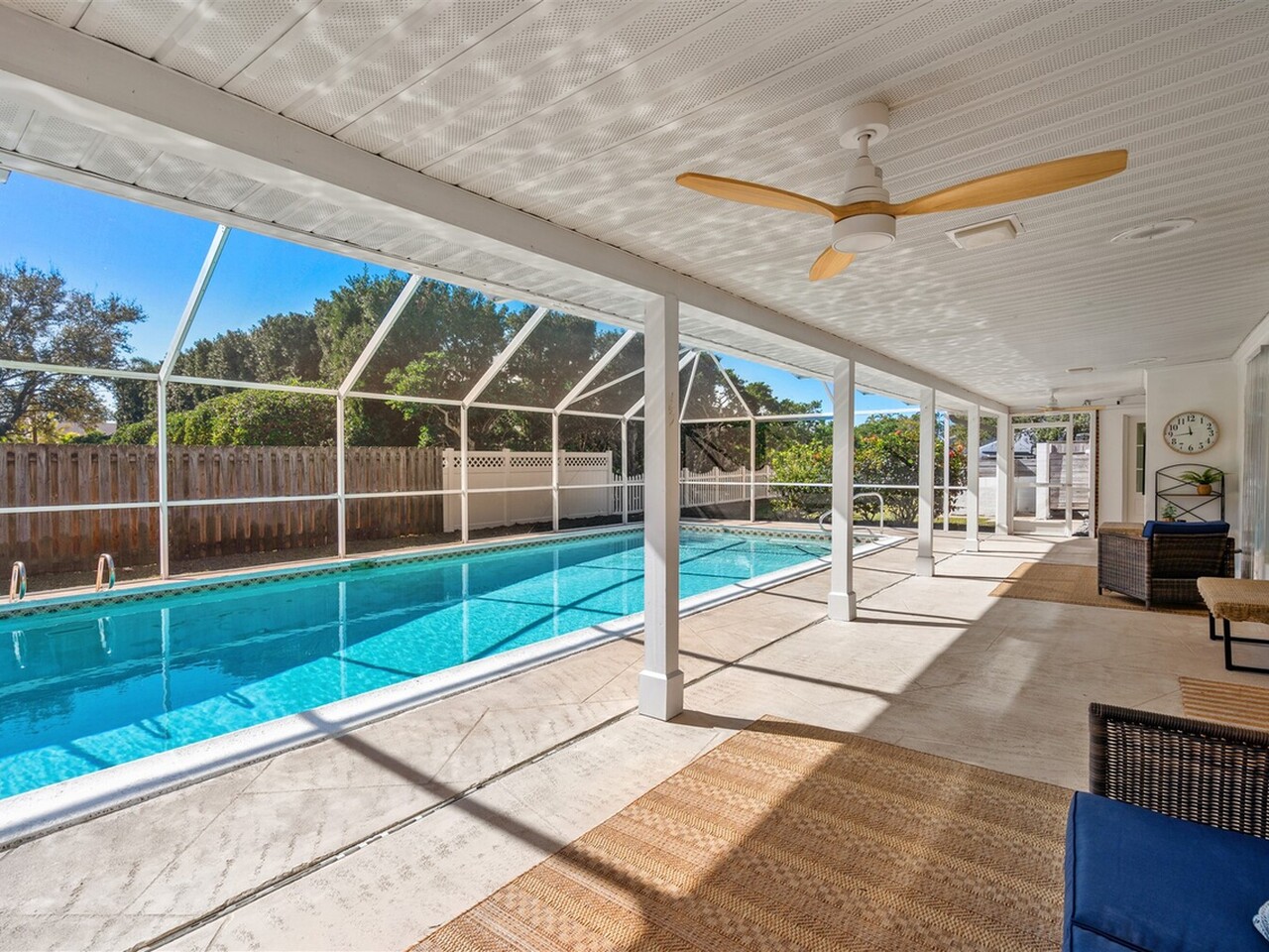 517 N River Oaks Drive