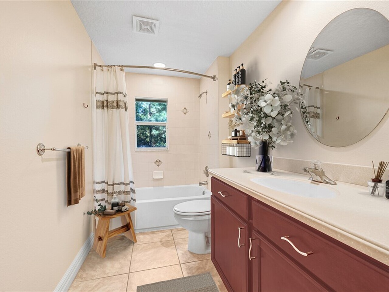 622 Cedar Side Circle NE