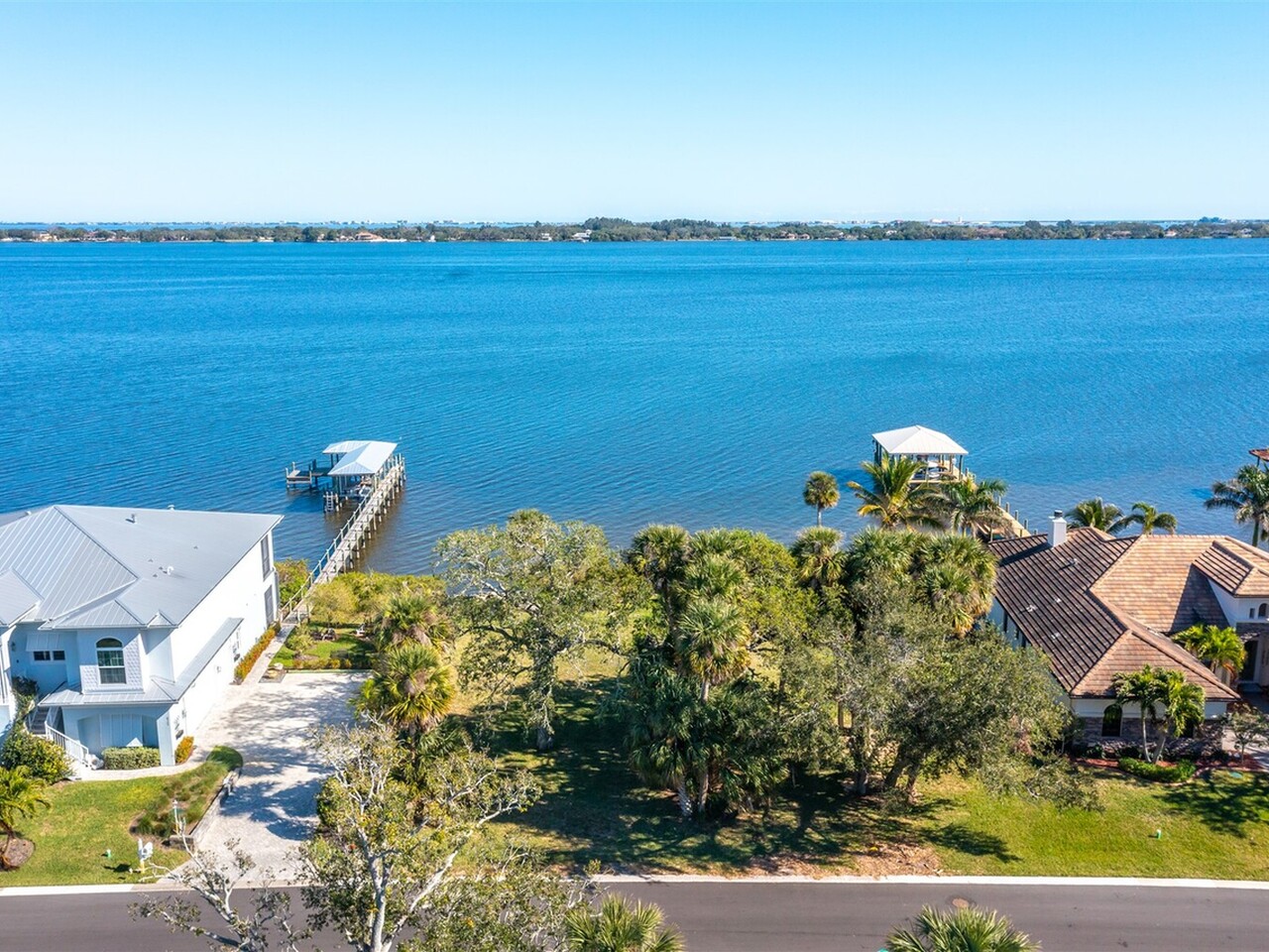 6313 Spinaker Drive