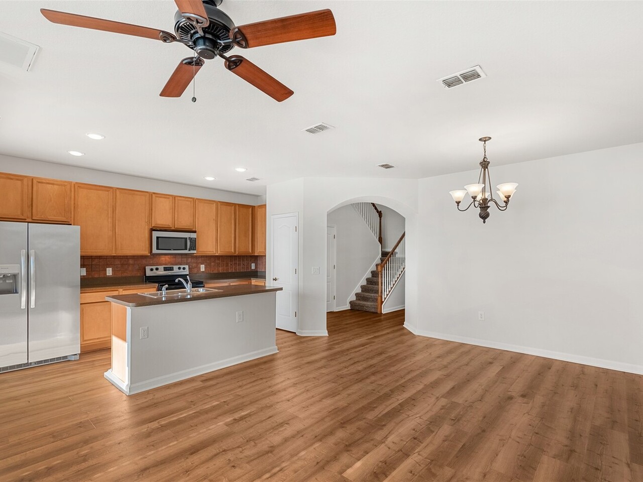 737 Ventura Drive