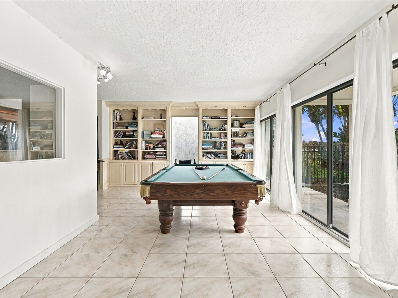 800 Kerry Downs Circle