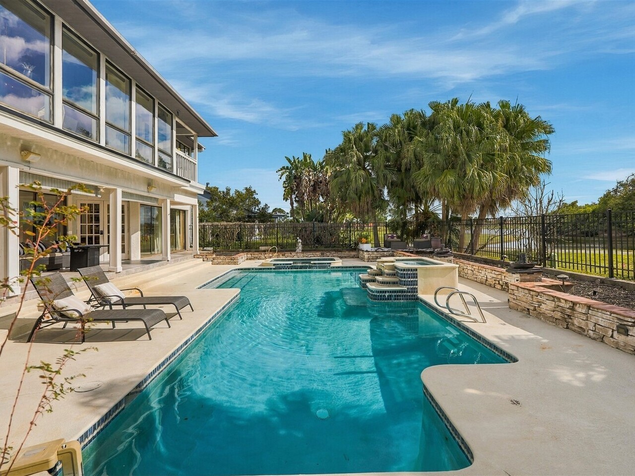 800 Kerry Downs Circle