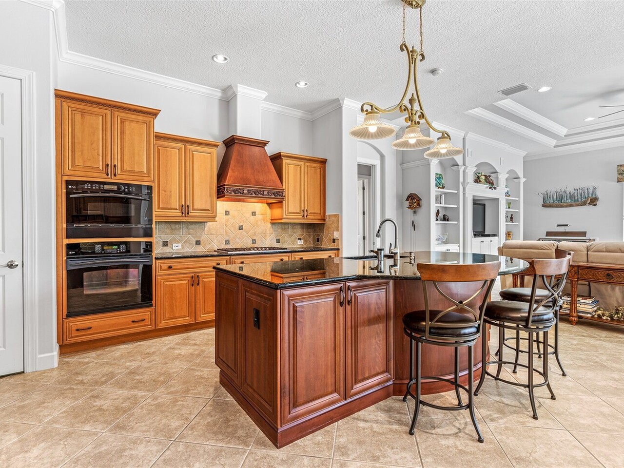 8177 Andover Wy