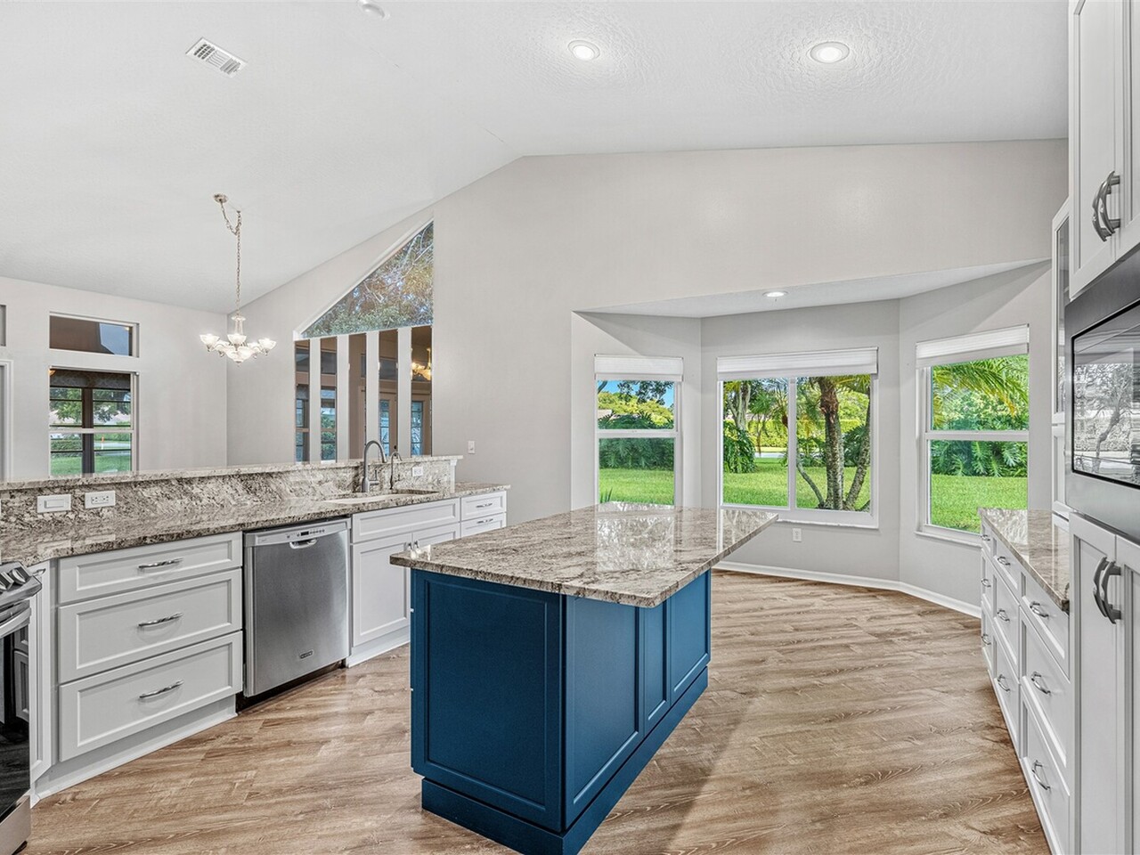 822 Oakwood Drive