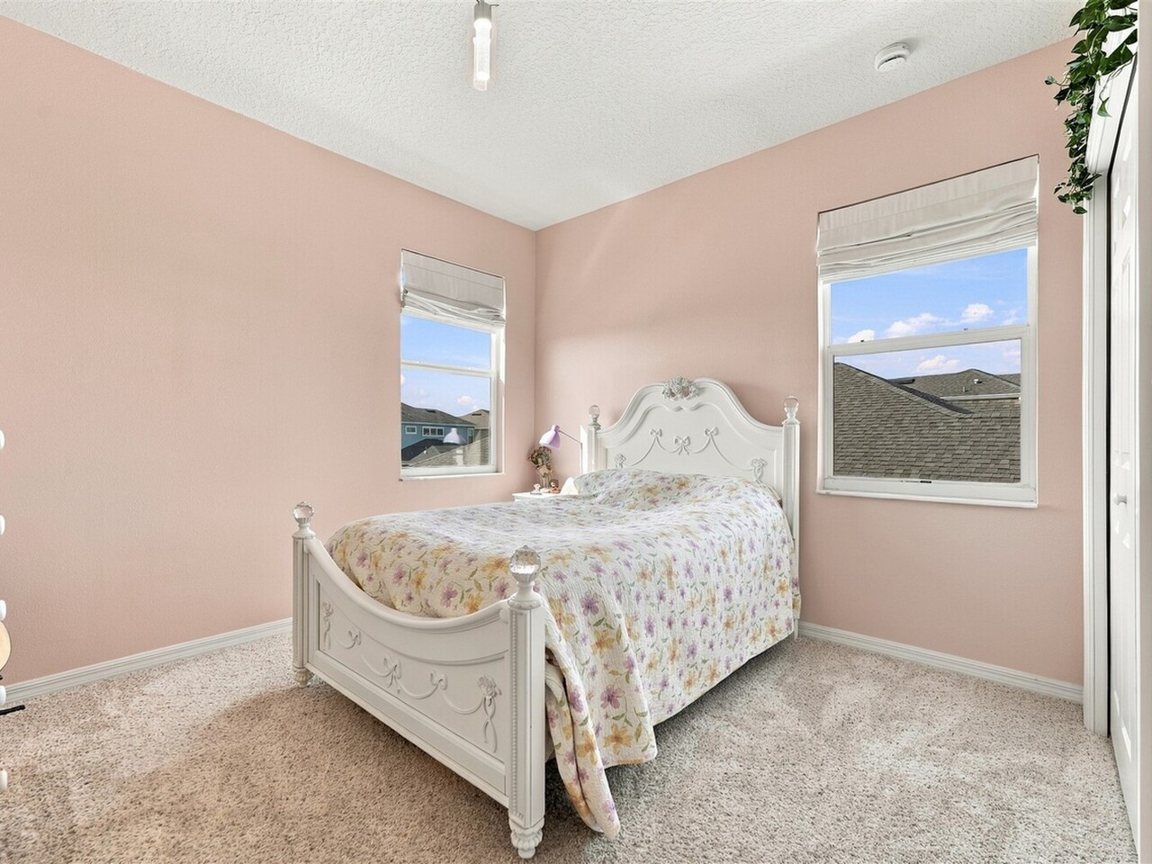 8248 Paragrass Avenue