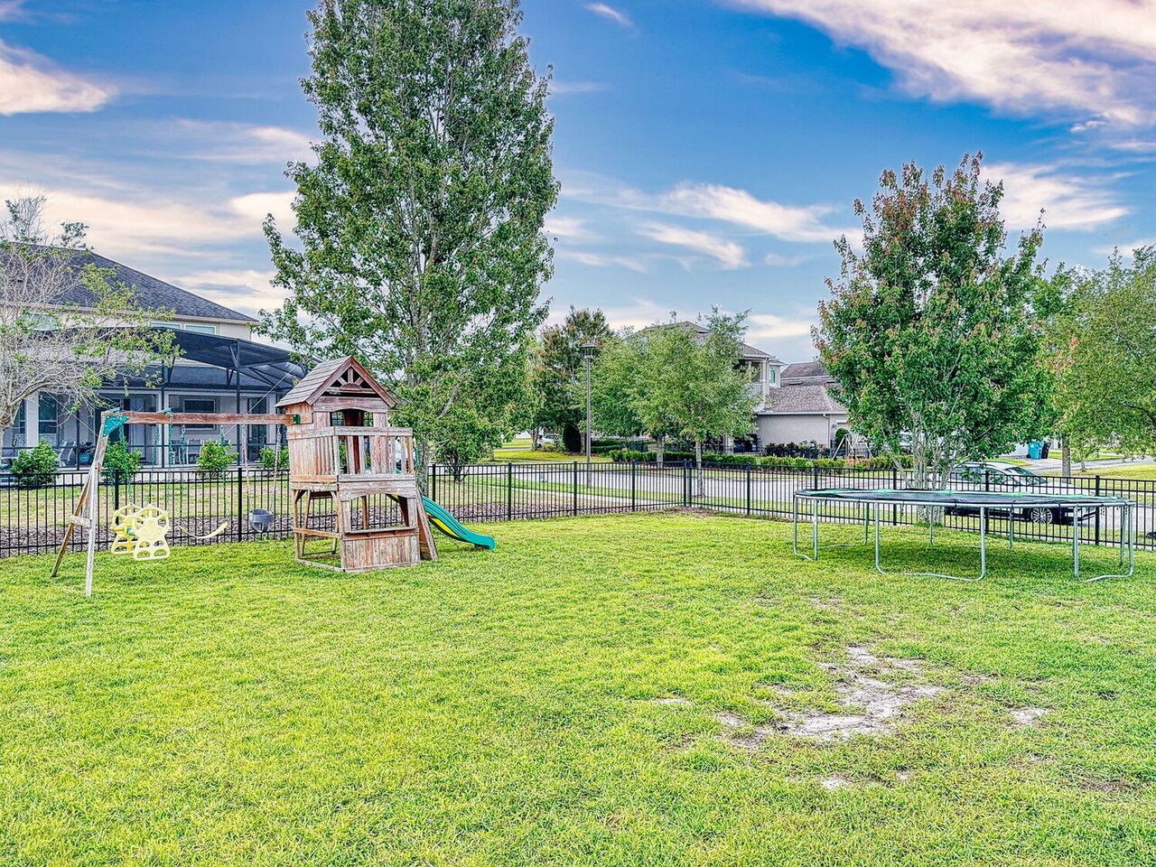 8635 Tallfield Avenue