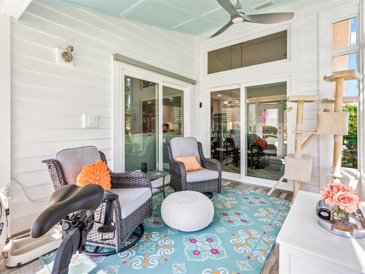 917 Ridge Lake Drive