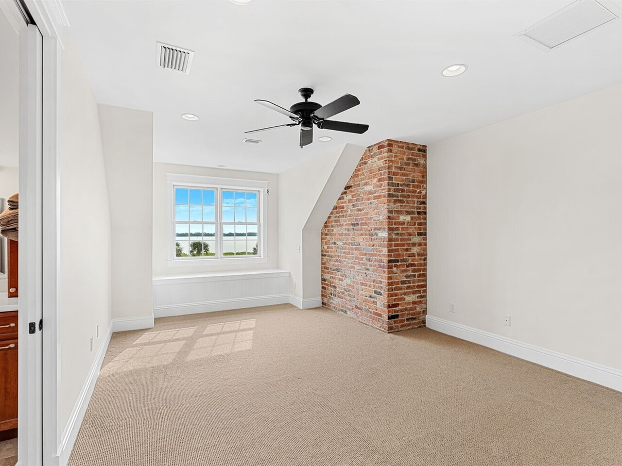 9490 S. Tropical Trail