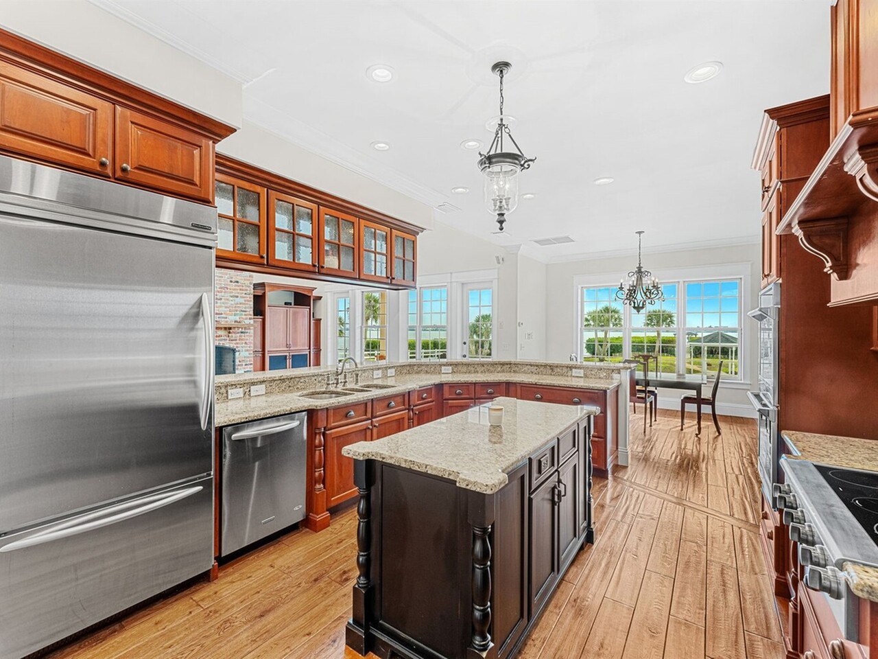 9490 S. Tropical Trail