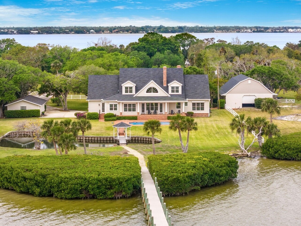 9490 S. Tropical Trail