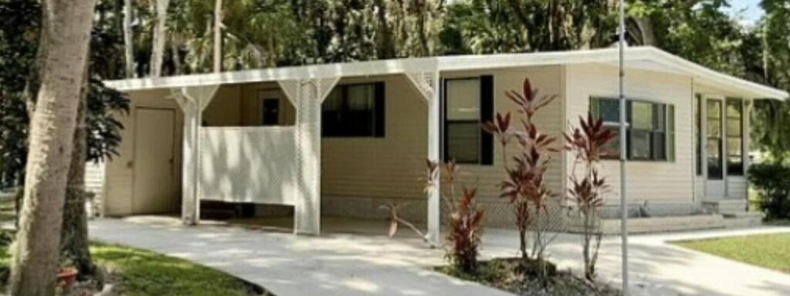 370 Holiday Park Boulevard