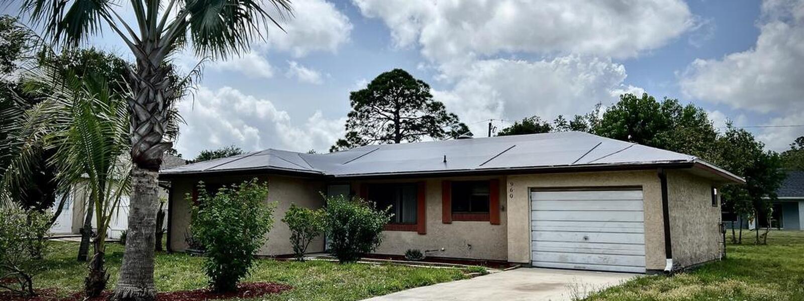 960 Carrot Avenue