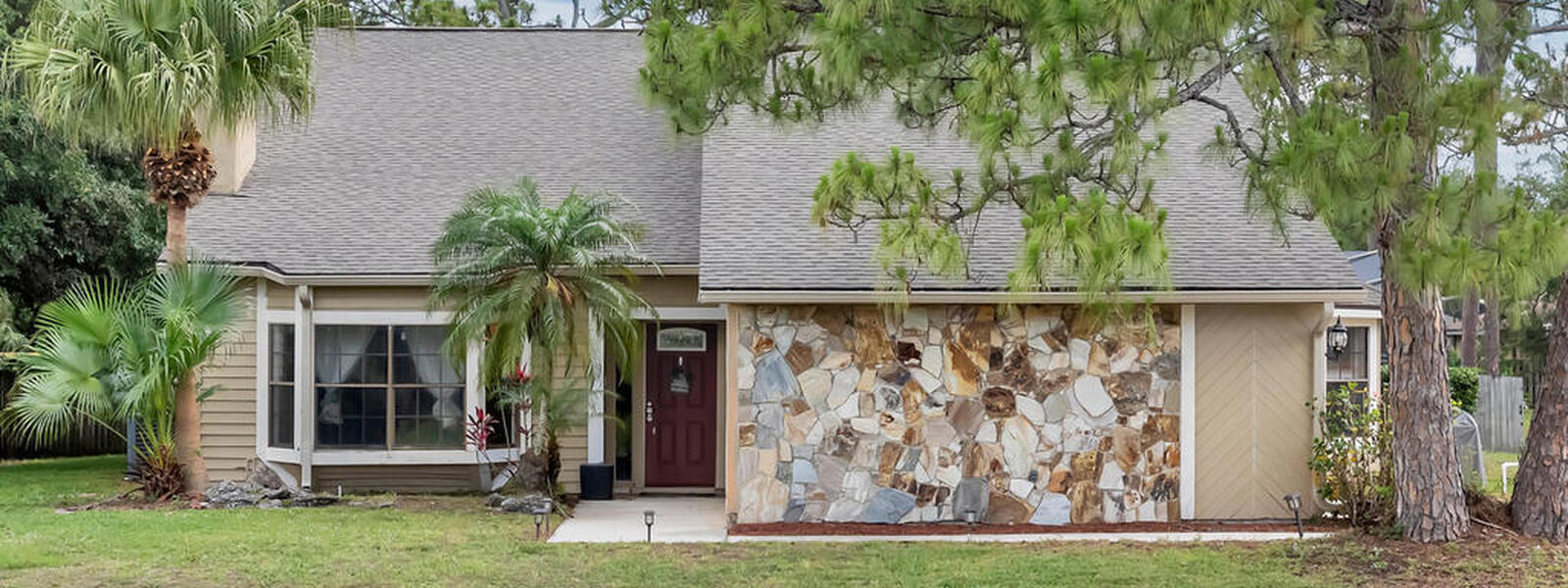 282 Neville Circle