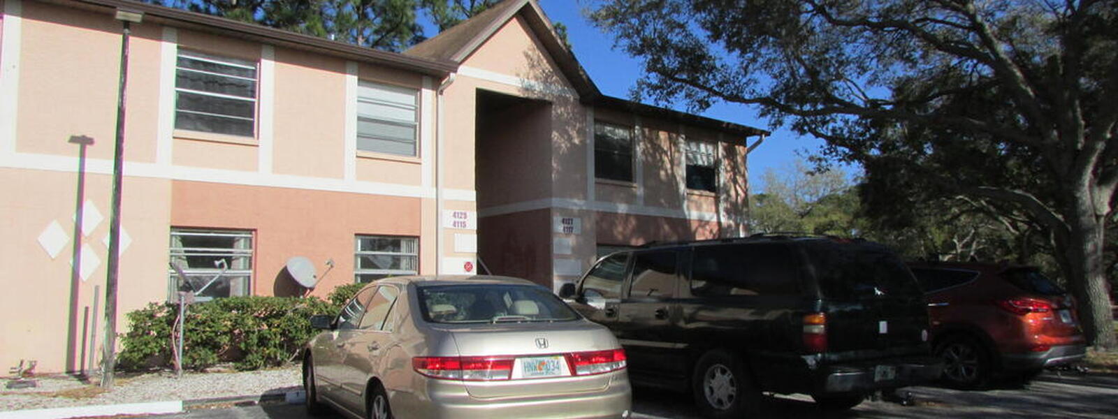 4125 Pinewood Drive Unit #6