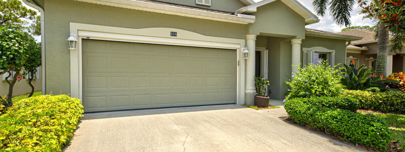 858 Morning Cove Circle