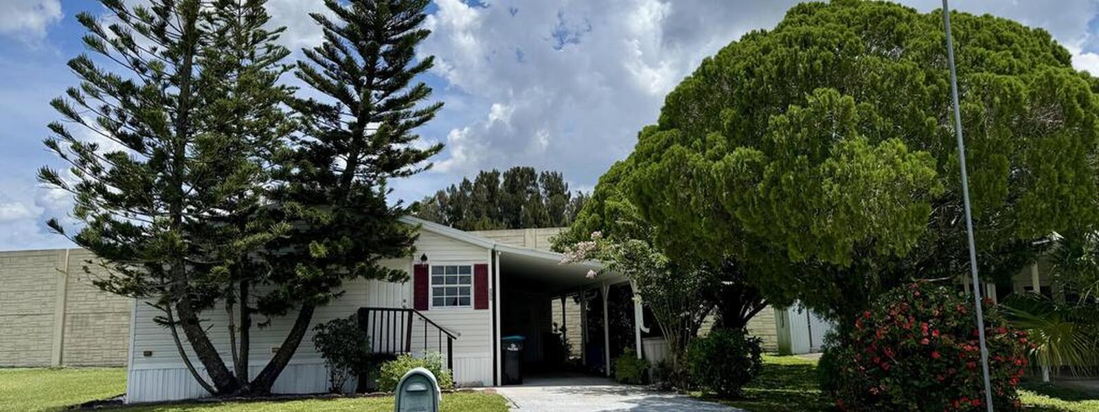 236 Holiday Park Boulevard