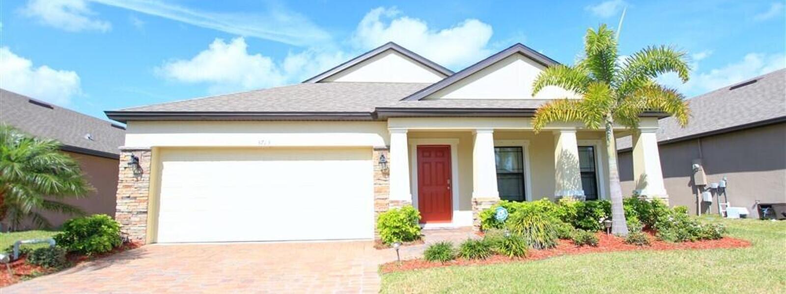 3713 Whimsical Circle