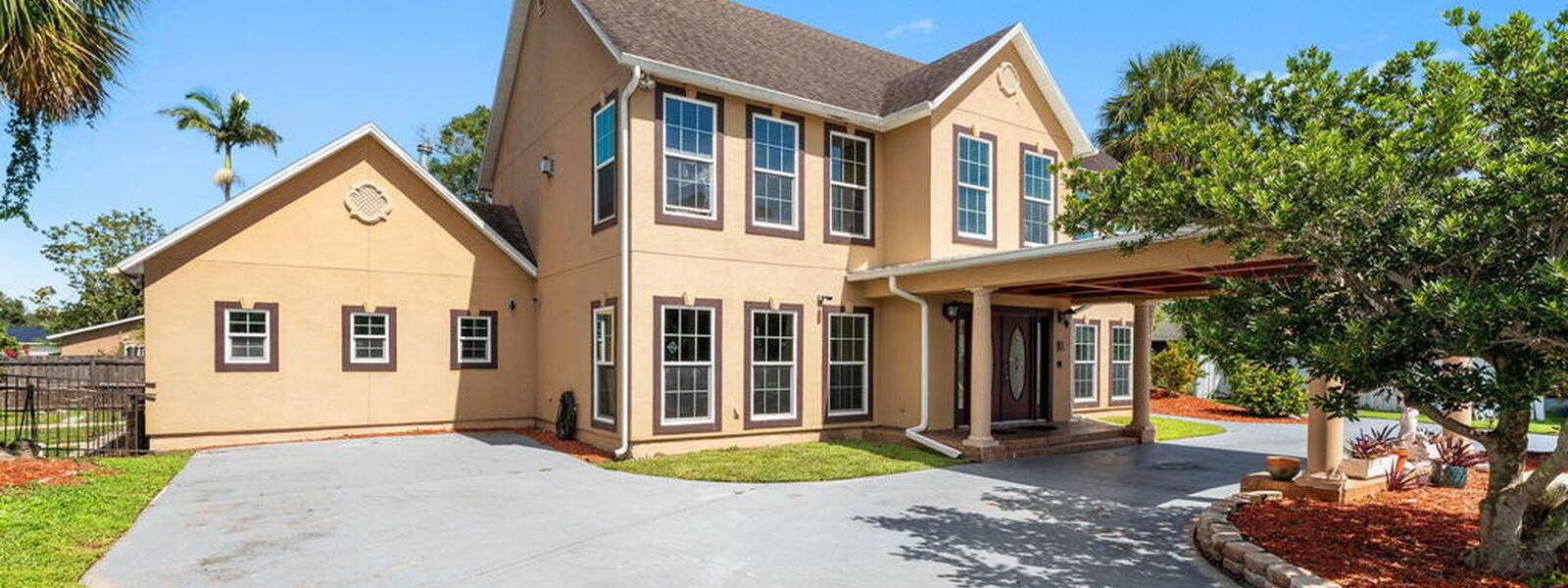 1114 Woodsmere Parkway