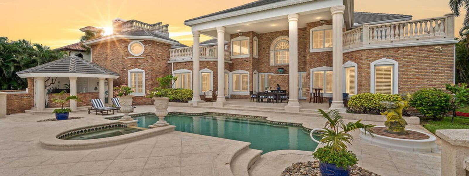 142 Lansing Island Drive