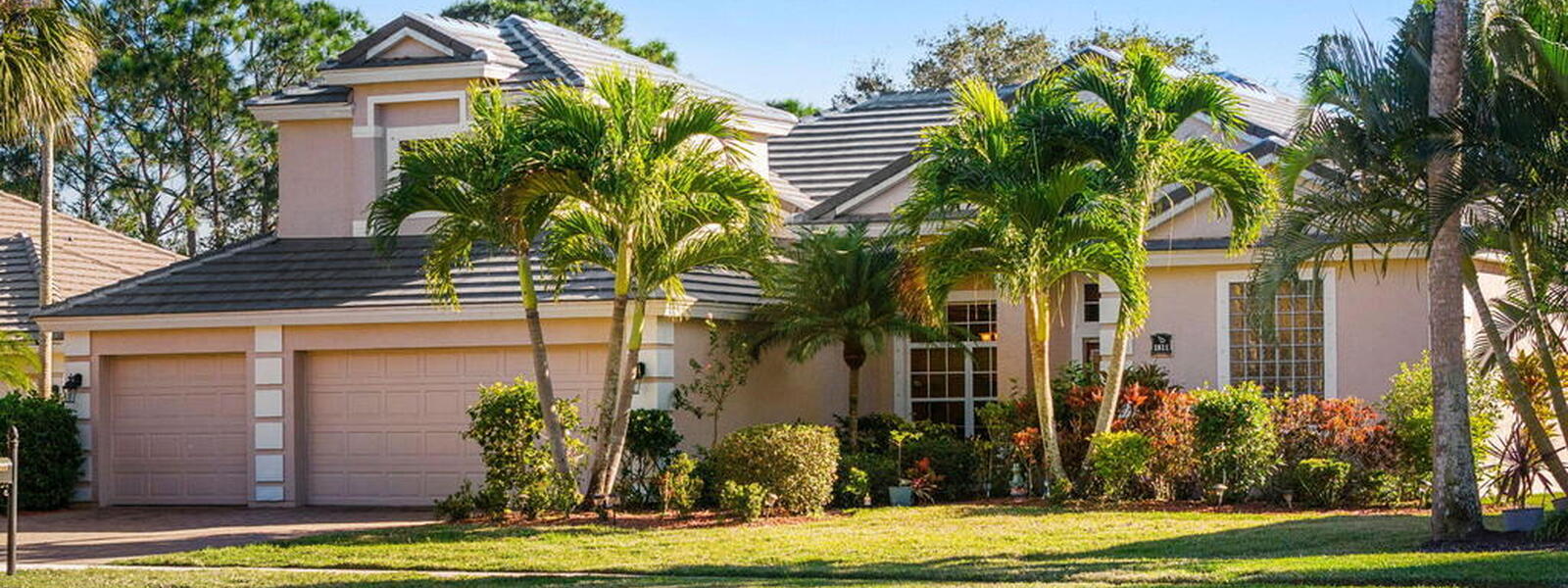 1811 Admiralty Boulevard