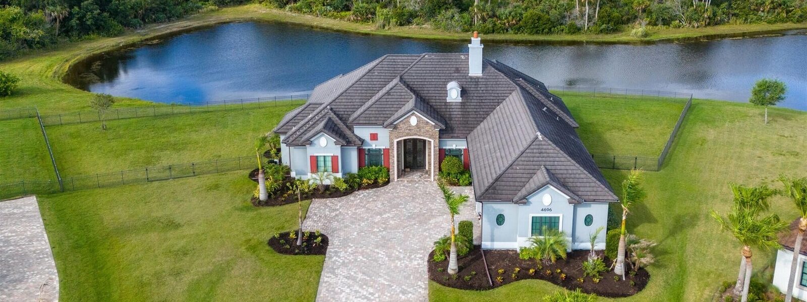 4696 Tea Tree Court