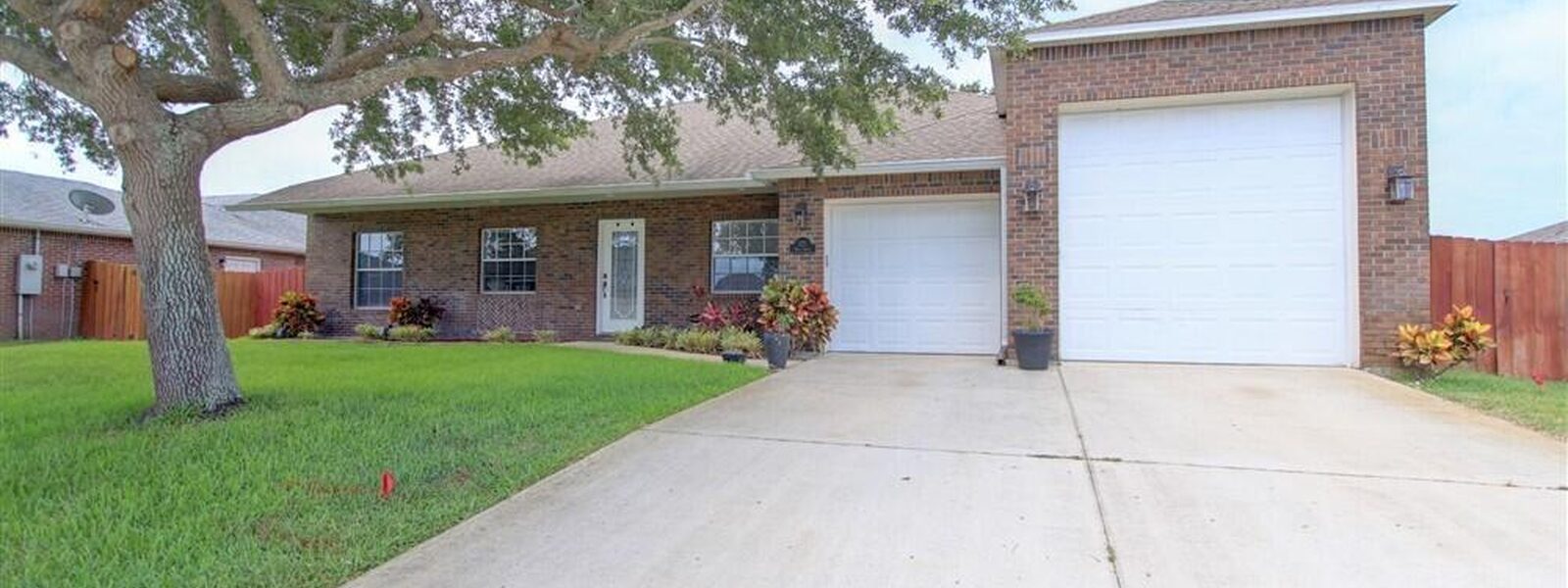 125 Palm Circle
