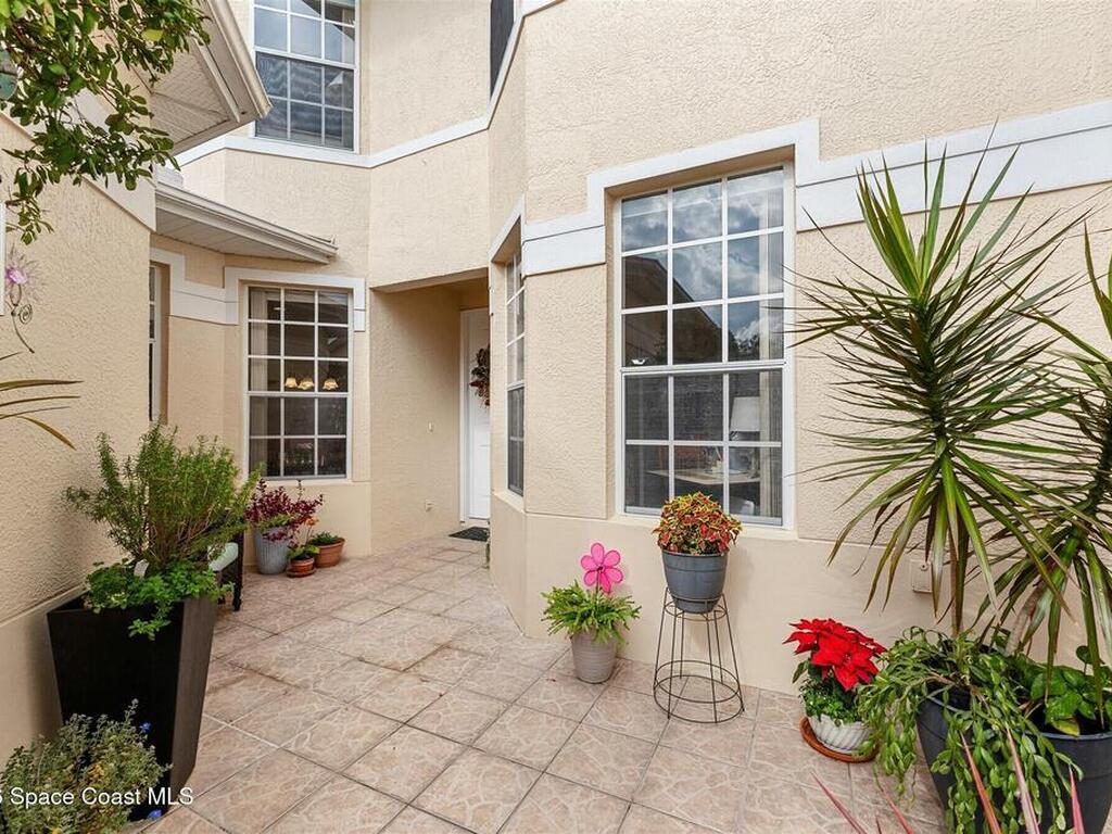 1120 Royal Fern Drive