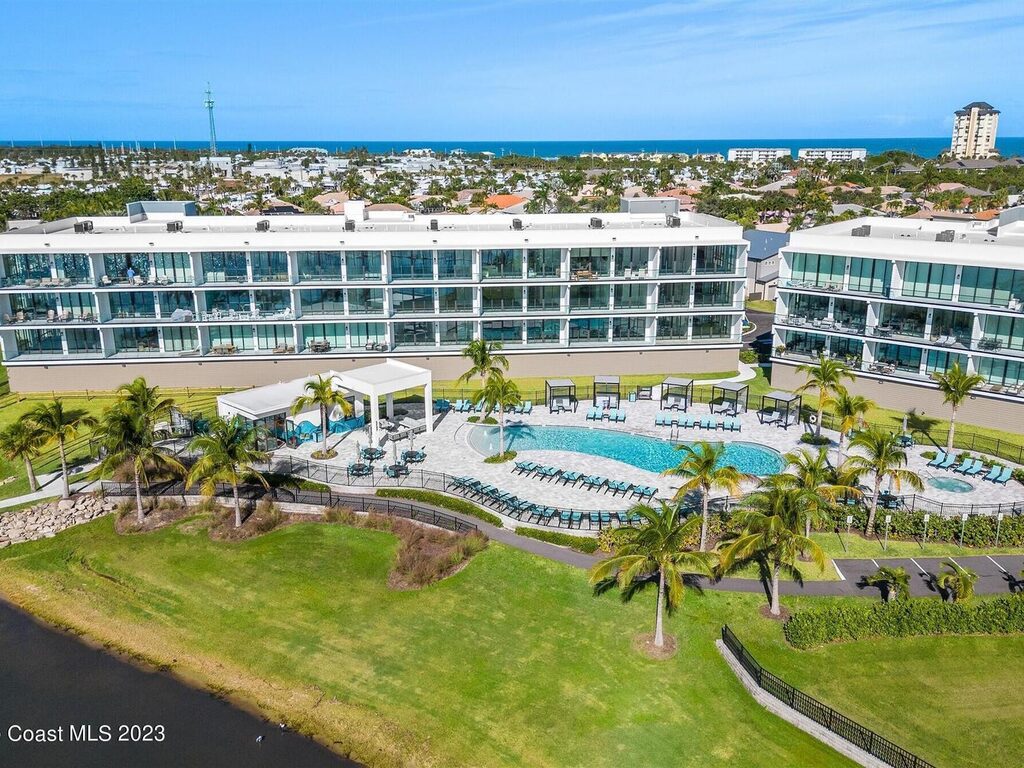 225 Strand Drive Unit #205