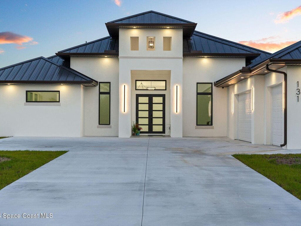 131 Cavalier Street